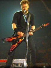 James live with the red JH-1 Flying V